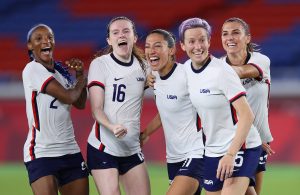 8-Pemain-Sepak-Bola-Wanita-Terbaik-di-Dunia-Ada-Alexia-Putellas-scaled